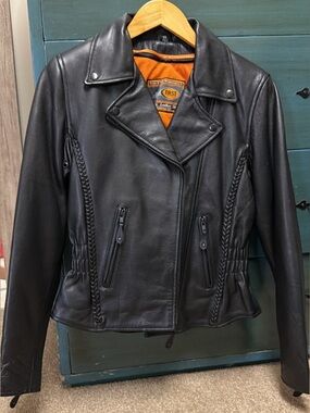 First Classics Beautiful Black Leather Womens motorcycle Jacket